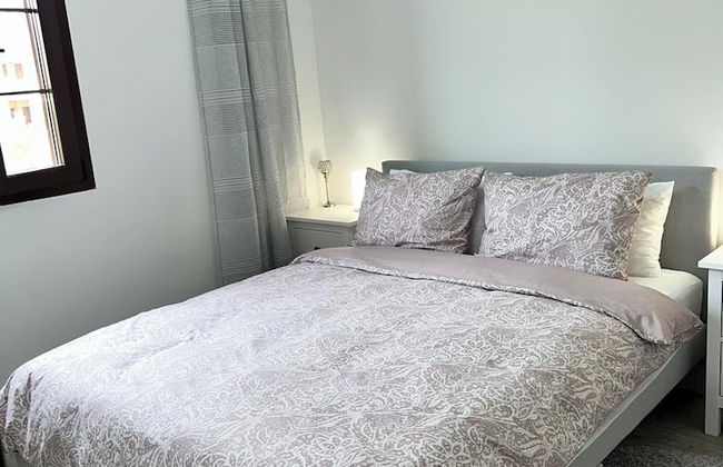 Hancinda Sleeps 4 With Free Parking - Photo 2