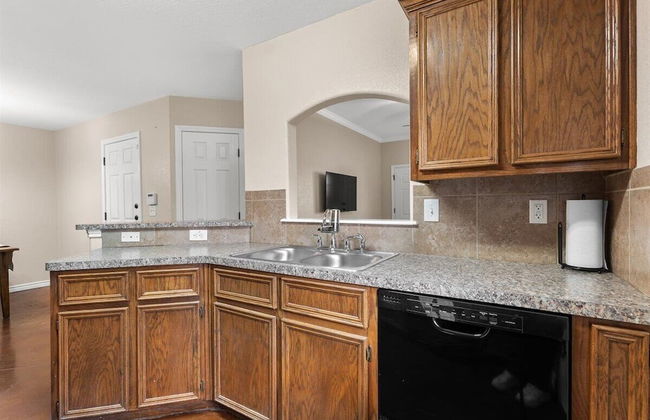 Spacious 3BR Home in Amazing Location - Foto 33
