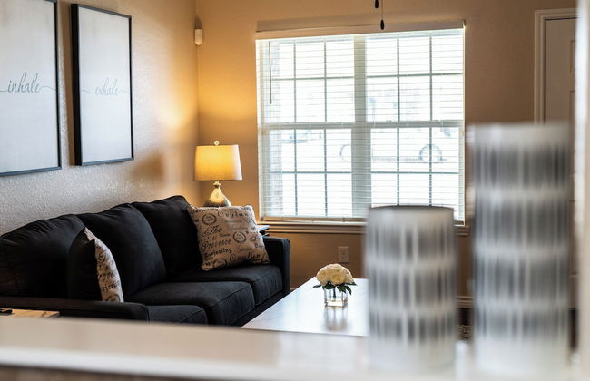 Spacious 3BR Home in Amazing Location - Foto 1