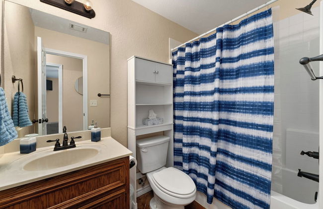 Spacious 3BR Home in Amazing Location - Foto 44