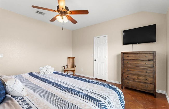 Spacious 3BR Home in Amazing Location - Foto 25