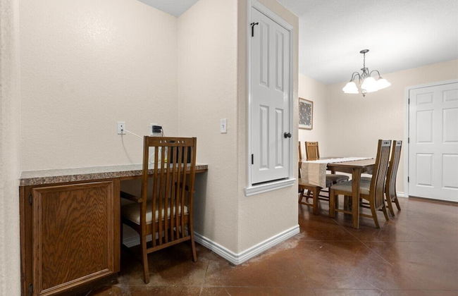 Spacious 3BR Home in Amazing Location - Foto 29
