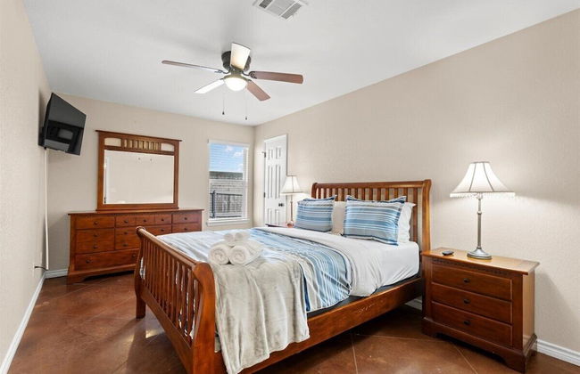 Spacious 3BR Home in Amazing Location - Foto 17