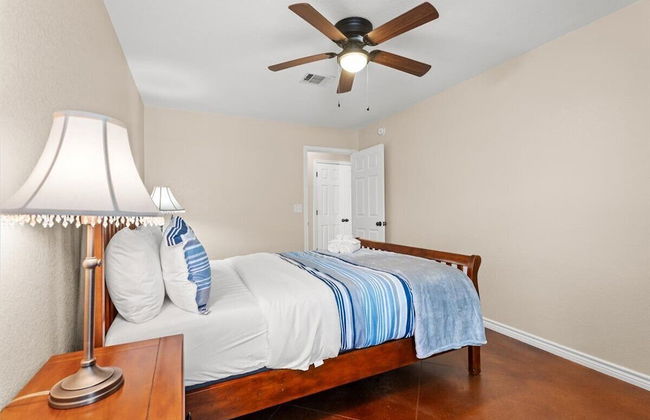 Spacious 3BR Home in Amazing Location - Foto 23