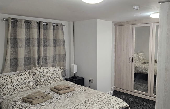 Basement Apartment Near City Centre - Foto 4