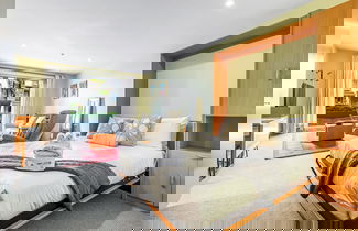 Foto 2 - Spacious Viaduct Studio + Free Parking!