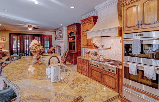 Lions Gate Estate in Sandy Springs - Photo 12