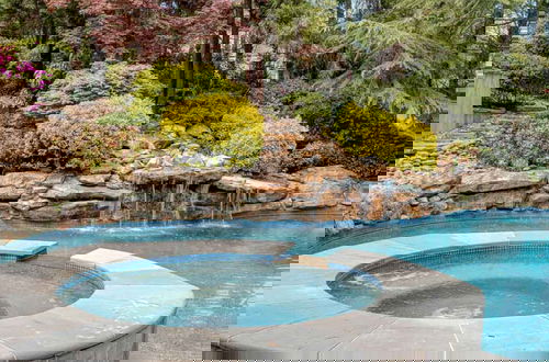 Photo 6 - Lions Gate Estate in Sandy Springs
