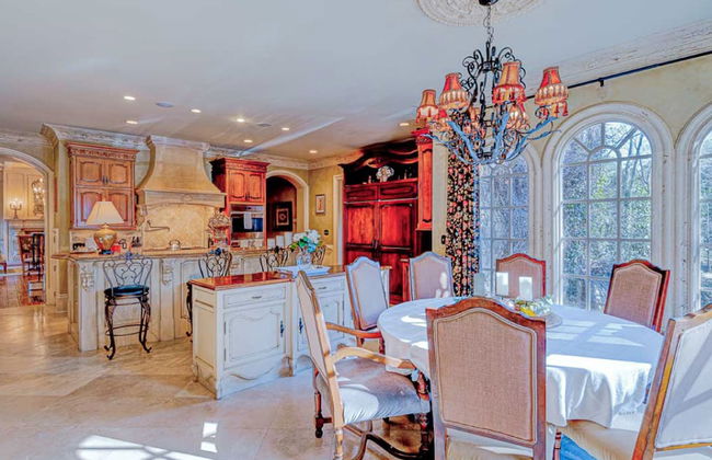 Lions Gate Estate in Sandy Springs - Photo 13
