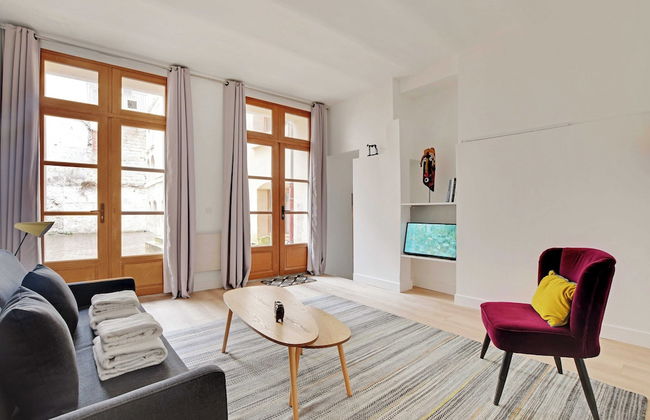 Authentic Apartment - 2br/4p - Monnaie - Foto 8