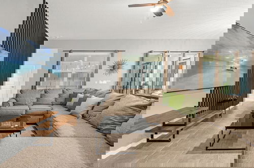 Foto 32 - Upstay - Guest Home w Cinema Theme Rooms