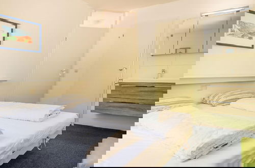 Photo 2 - Well-kept Apartment, a Stone's Throw From the sea on Texel