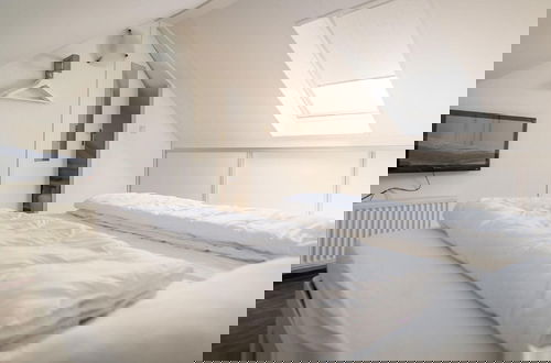 Photo 4 - Well-kept Apartment, a Stone's Throw From the sea on Texel