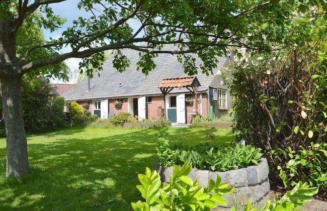 Cozy Holiday Home in Bergen op Zoom With Garden - Foto 80