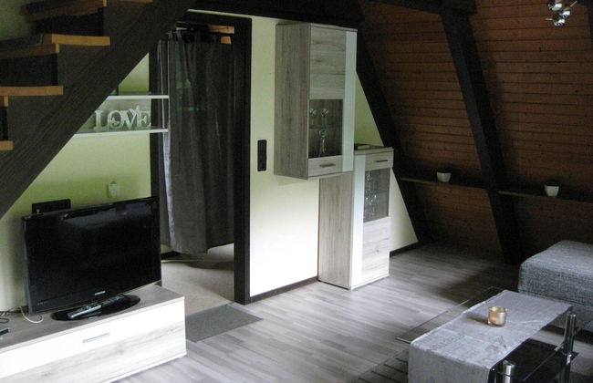 Wooden Bungalow With a Terrace, in a Wooded Area - Foto 18