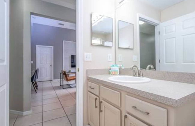 Amazing 5 BR w Game Room Minutes From Disney - Foto 51