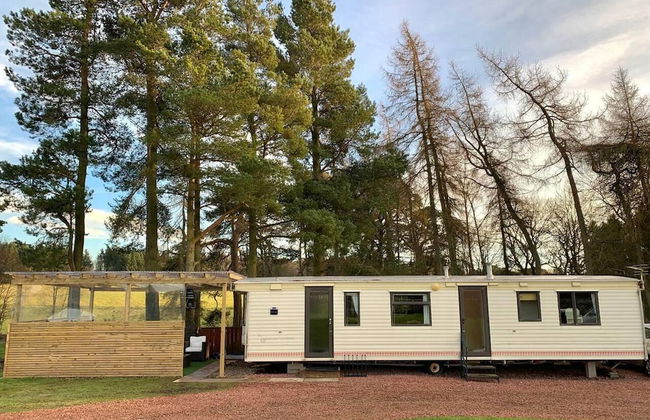 Lovely Semi-rural Caravan & Hot Tub - Sleeps Fam 6 - Foto 1