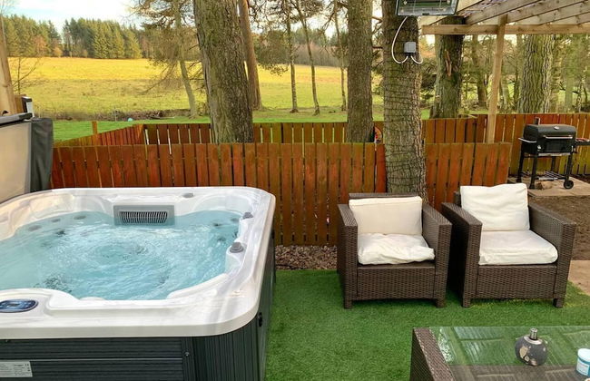 Lovely Semi-rural Caravan & Hot Tub - Sleeps Fam 6 - Foto 29