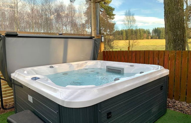 Lovely Semi-rural Caravan & Hot Tub - Sleeps Fam 6 - Foto 24