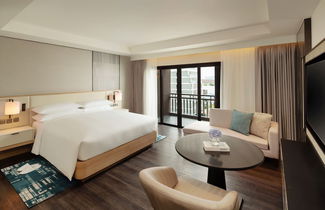 Photo 1 - Marriott Executive Apartments Bangkok, Sukhumvit 50