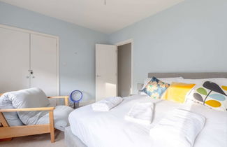 Photo 2 - Lovely 2BD House on Private Road Clapham Common