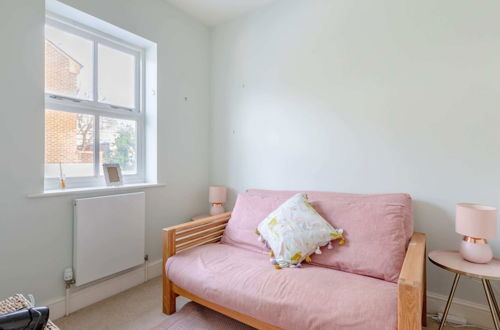 Photo 19 - Lovely 2BD House on Private Road Clapham Common