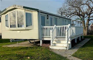 Foto 1 - 3-bed Homely Modern Caravan in Clacton-on-sea
