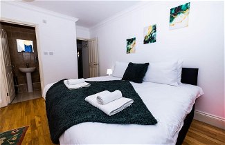 Photo 1 - Beautiful 3-bed Apartment in London
