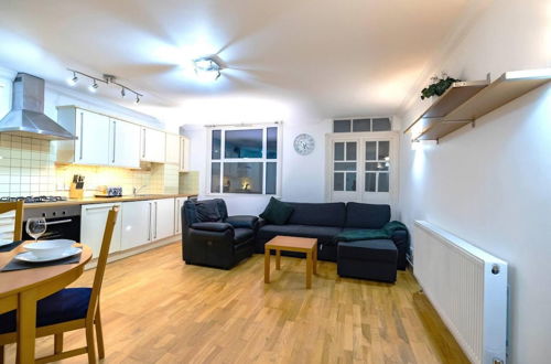 Photo 40 - Beautiful 3-bed Apartment in London