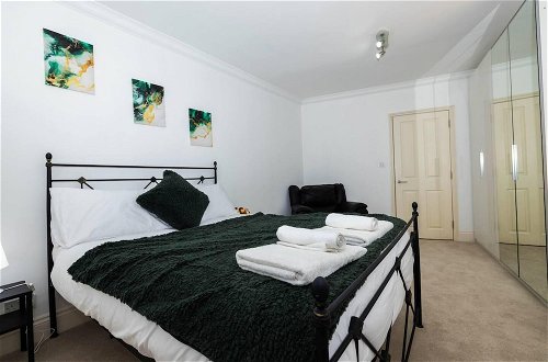 Foto 11 - Beautiful 3-bed Apartment in London