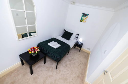 Foto 8 - Beautiful 3-bed Apartment in London