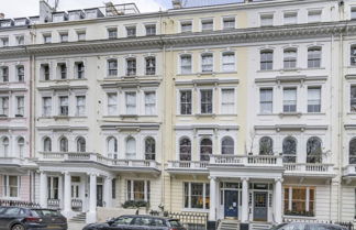 Photo 1 - Luxury One-bedroom in Central London