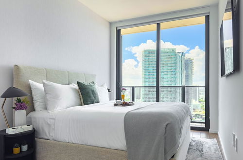 Photo 17 - Miami Vacation Rentals - Downtown