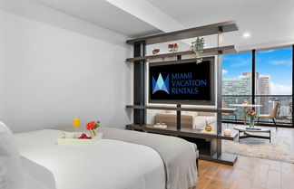 Photo 2 - Miami Vacation Rentals - Downtown