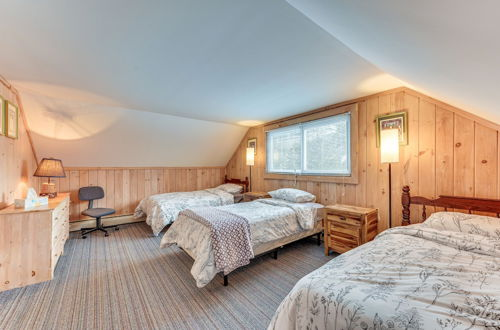 Foto 2 - Peaceful Gore Mountain Cabin w/ Deck & Game Room