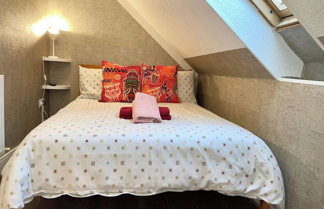 Charming 1-bed Loft Apartment in Romford - Foto 3