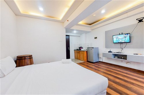 Foto 6 - Comfy And Warm Studio Serpong Greenview Apartment