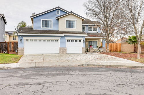 Photo 25 - Spacious Los Banos Home w/ Patio - Dogs Welcome