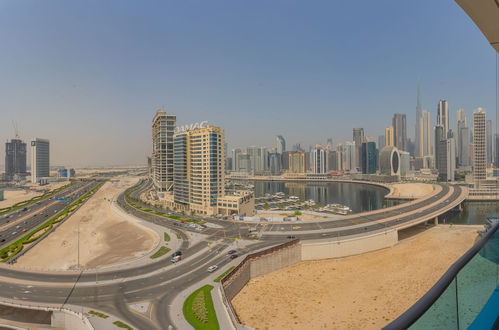 Photo 21 - Bay Gem With Panoramic Burj Khalifa and Canal View