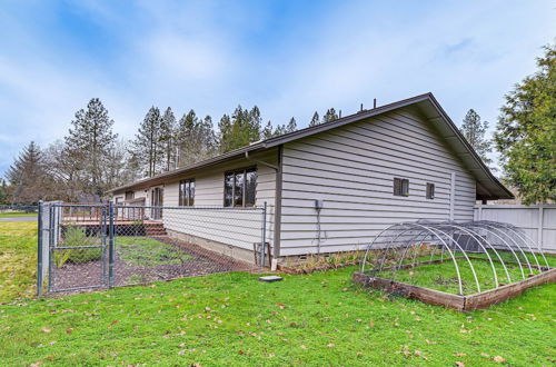 Photo 28 - Grants Pass Vacation Rental Home: Deck + Views