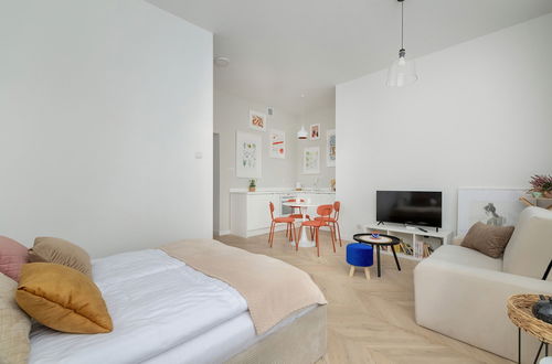 Photo 22 - Comfy Apartment Opolska by Renters