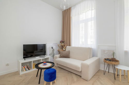 Photo 25 - Comfy Apartment Opolska by Renters