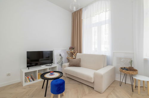 Photo 27 - Comfy Apartment Opolska by Renters