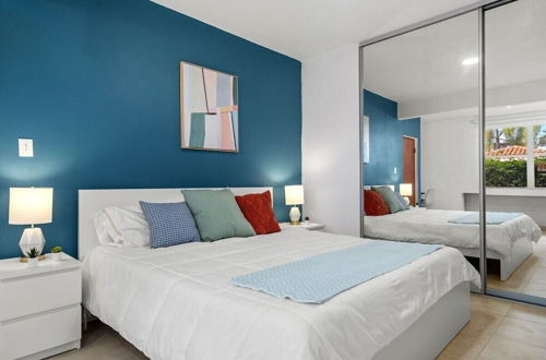 Photo 5 - Puerto Rico Oceanpark Beach Rental With King Size Bed Otium Rentals