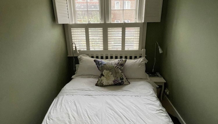 Photo 1 - Beautiful & Cosy 2BD House - Southwark