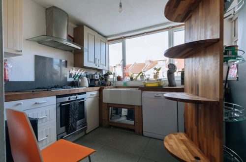 Photo 11 - Vibrant & Eclectic 3 Bedroom Flat - Bedminster, Bristol