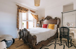 Photo 2 - Vibrant & Eclectic 3 Bedroom Flat - Bedminster, Bristol