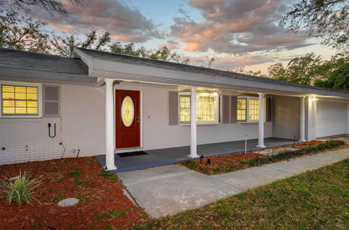 Photo 13 - Spacious Brandon Home w/ Pool & Hot Tub