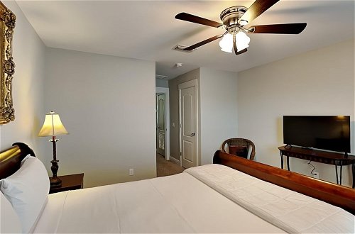 Photo 5 - Luxurious PCB Retreat: 4-bed, Pool, Golf Cart + Prime Location