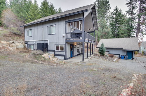 Photo 15 - Cabin w/ Hot Tub & Fire Pit: 2 Mi to Cle Elum Lake